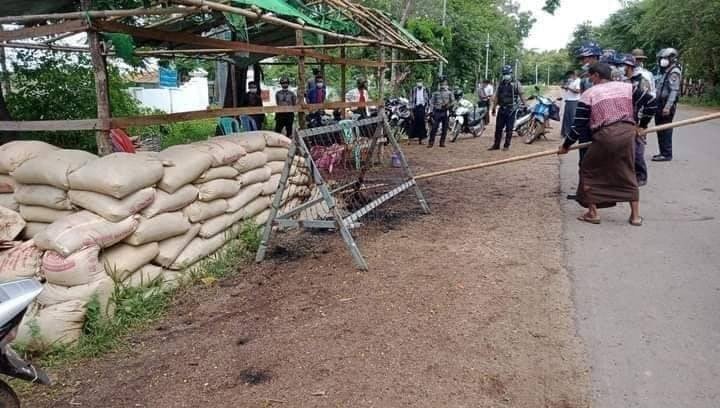 စလင်းမြို့အထွက်‌ တောင်ဘက်ဂိတ် ဖောက်ခွဲတိုက်ခိုက်ခံရ၊ အနည်းဆုံး ခြောက်ဦးဒဏ်ရာရ