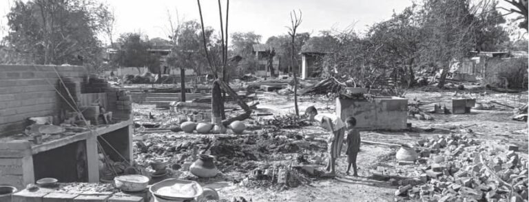 ရေဦးနယ်က မီးဘေးသင့်ပြည်သူတစ်သောင်းကျော်အတွက် အကူအညီလိုအပ်နေဆဲဖြစ်