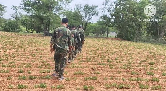 တပ်မ ၁၀၁ ကို လက်နက်ကြီးနဲ့ပစ်ခတ်